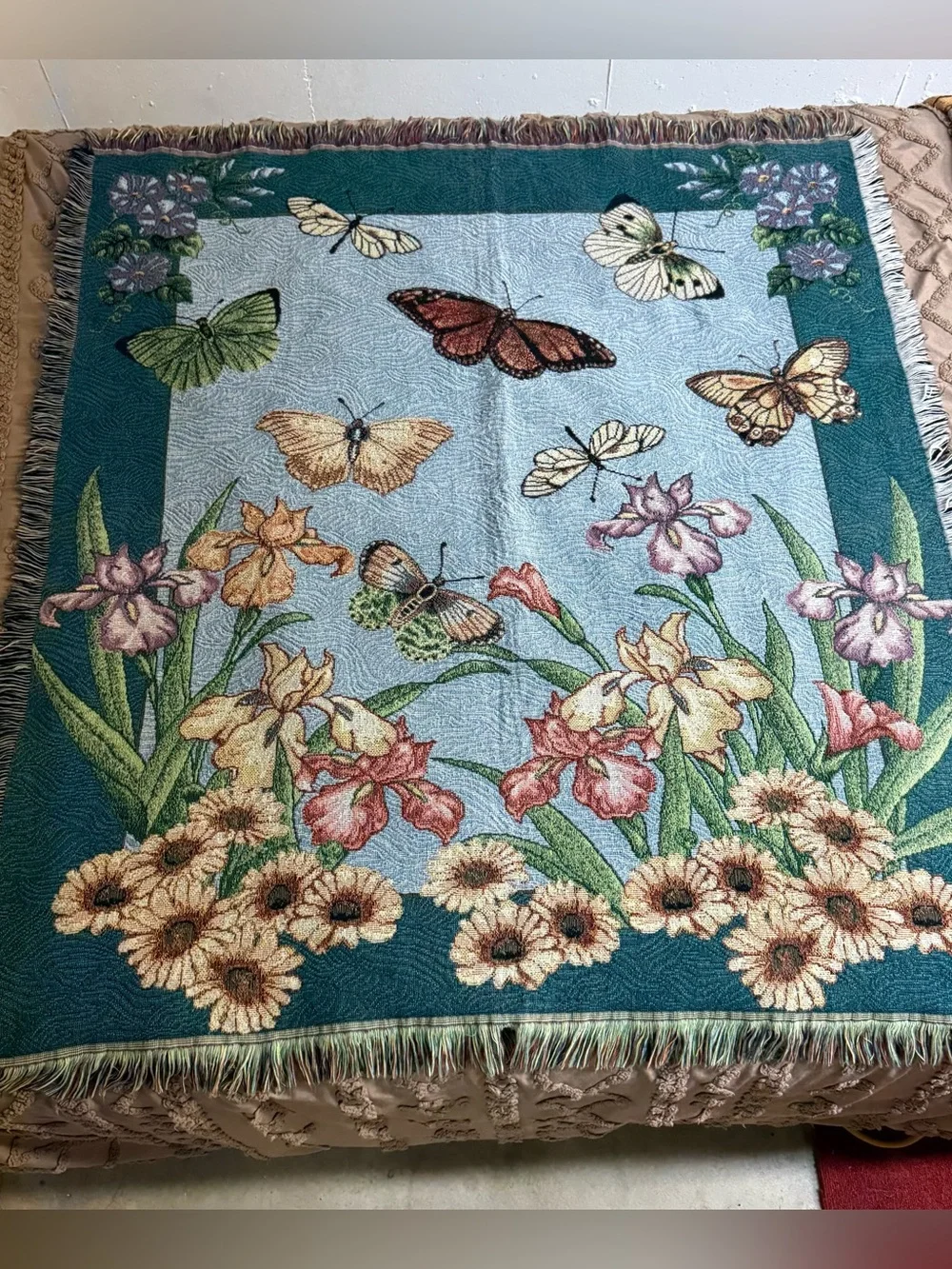 Pure Country Weavers Floral Butterfly Tapestry Throw Blanket 51x60” Woven Fringe